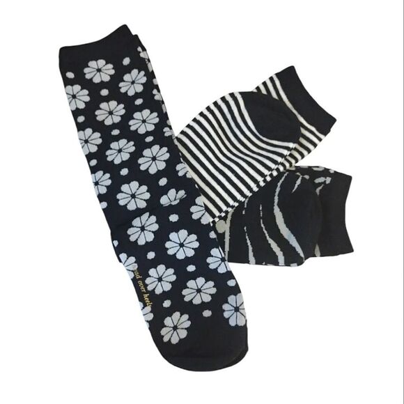 Kate Spade 3 Pairs Black White Floral Animal Prints Crew Socks NWT - Picture 5 of 10